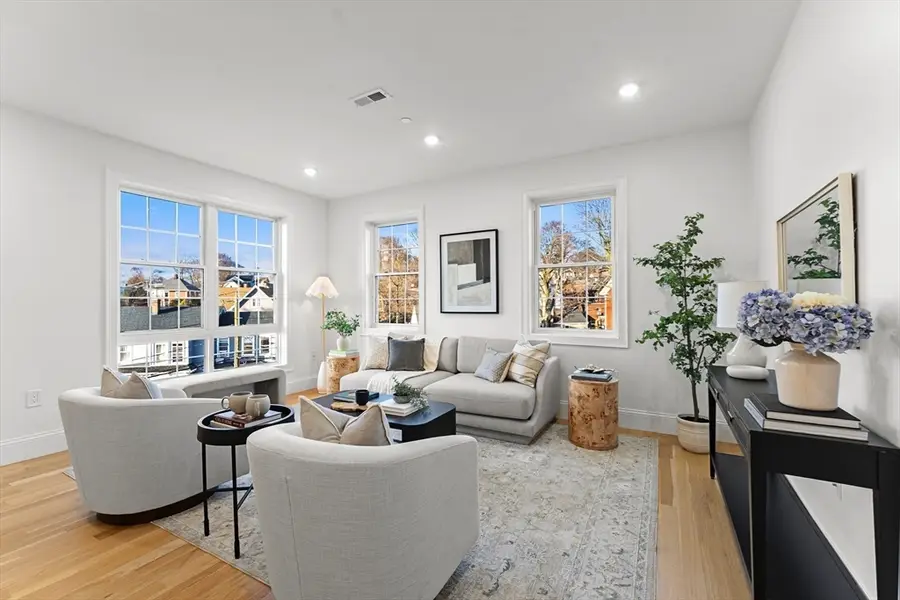 272 Lincoln St #301, Marlborough, MA 01752 - Image #2