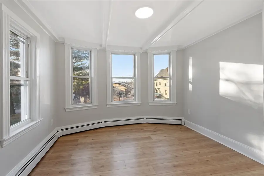 23 Lewis St, Haverhill, MA 01830 - Image #3