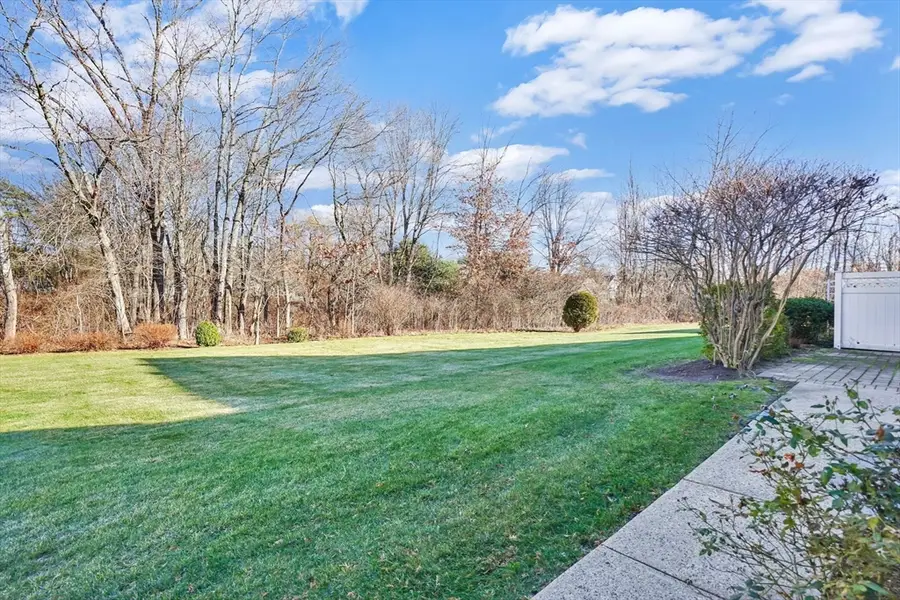 126 Stonybrook Way #126, South Hadley, MA 01075 - Image #2