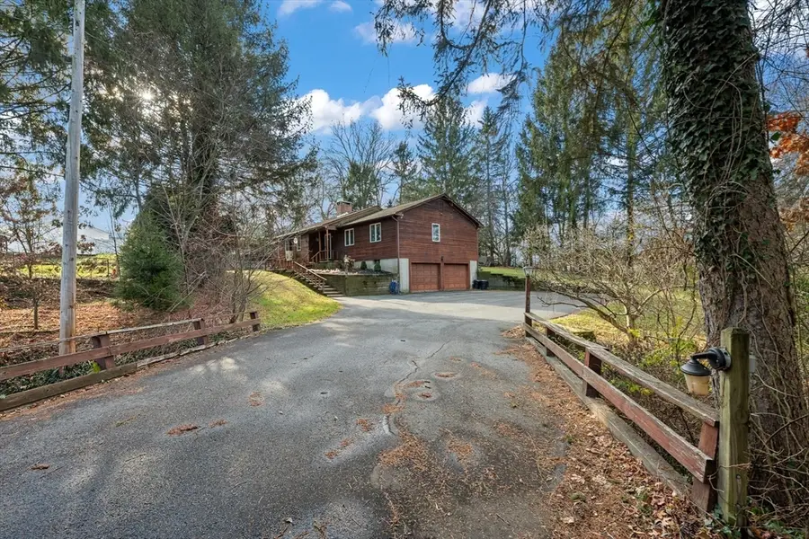 66 Smith Ave, East Longmeadow, MA 01028 - Image #2