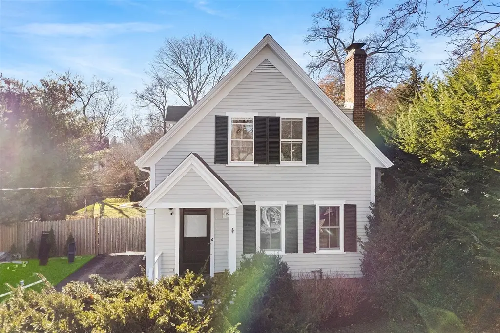 29 Cottage St, Wellesley, MA 02482 - Image #1