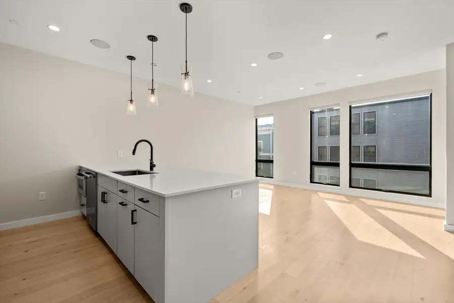 340 W 2nd Street #13, Boston, MA 02127 - Image #3