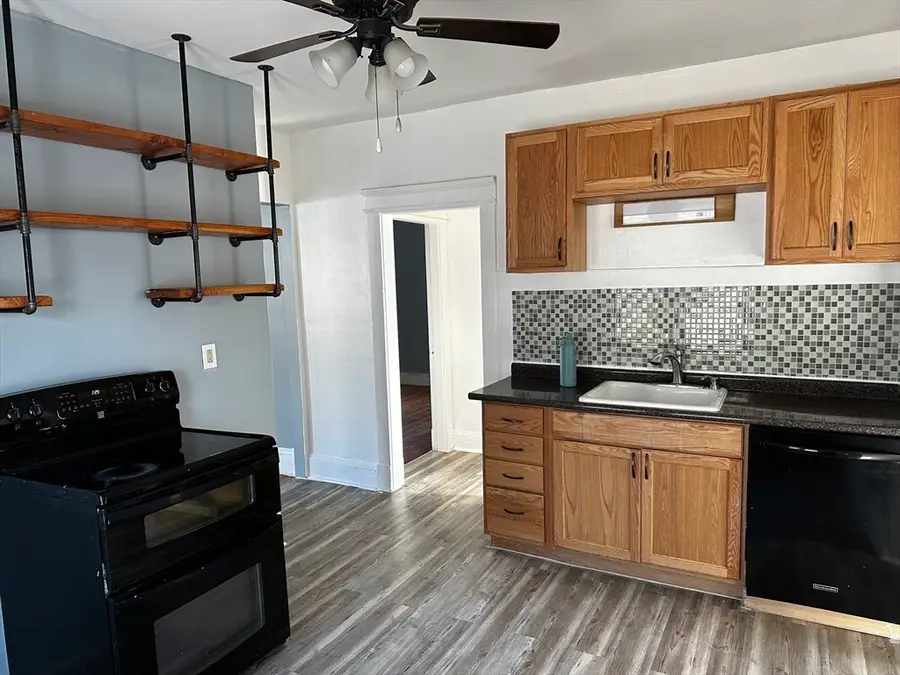 62-64 Whittier St, Springfield, MA 01108 - Image #3