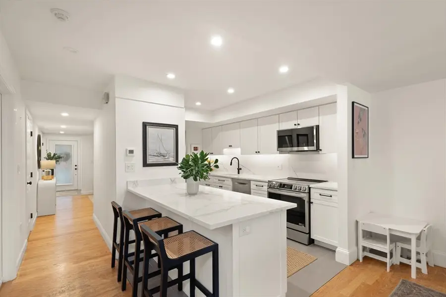 300 Willow Street #3, Hamilton, MA 01982 - Image #2