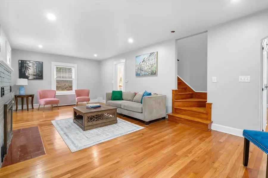 7 Dudley Hill Rd, Dudley, MA 01571 - Image #3