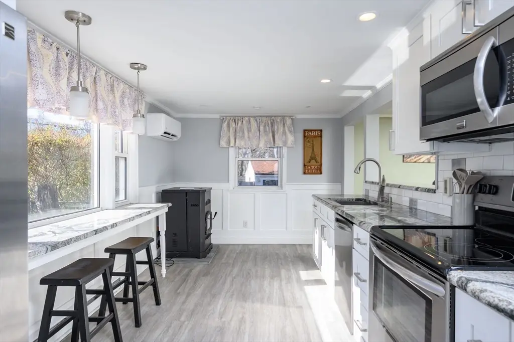 30 Lancaster Ave, Plymouth, MA 02360 - Image #1