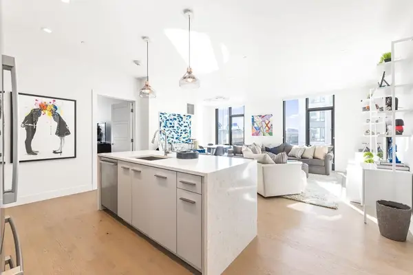 40 Traveler St #303, Boston, MA 02118