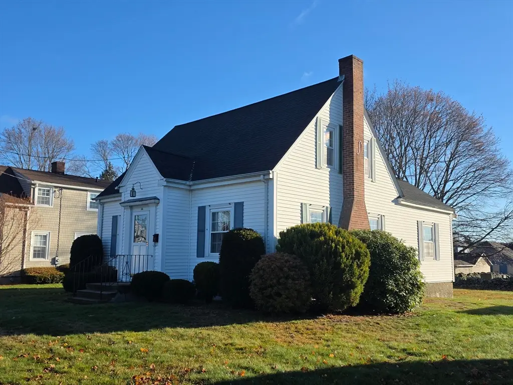 54 Grant Avenue, Somerset, MA 02726 - Image #1