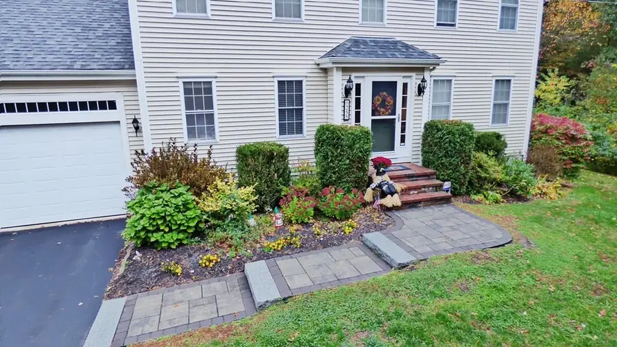 255 Holmes St, Hanson, MA 02341 - Image #3