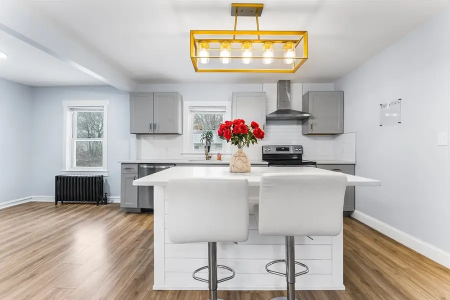 53 Woodbine St, Chelmsford, MA 01824 - Image #2