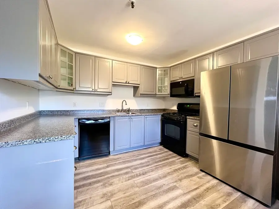 74 Tennis Plaza Rd #34, Dracut, MA 01826 - Image #3