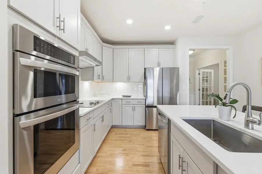 401 Emery Ln #304, Sudbury, MA 01776 - Image #3