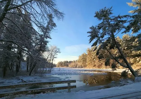 145 Draper Rd, East Brookfield, MA 01515