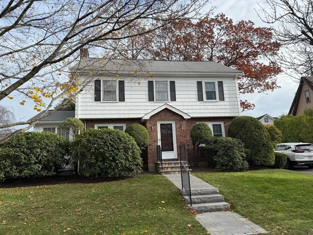 11 Randlett Pk, Newton, MA 02465 - Image #1