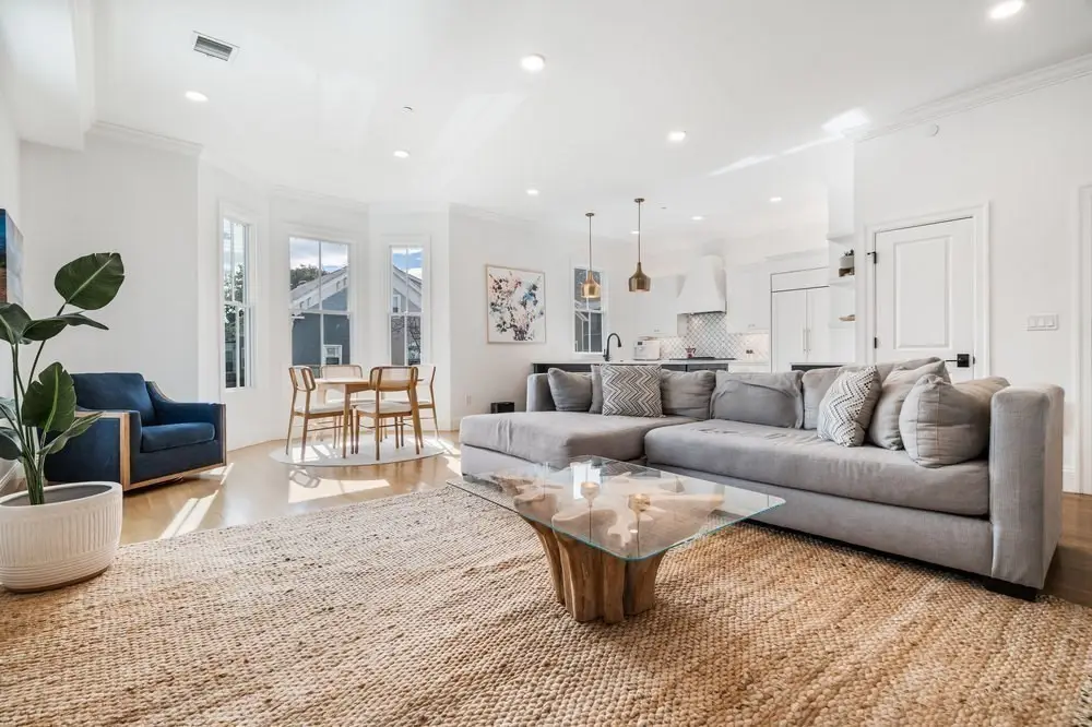 560 E 5th St #2, Boston, MA 02127 - Image #1