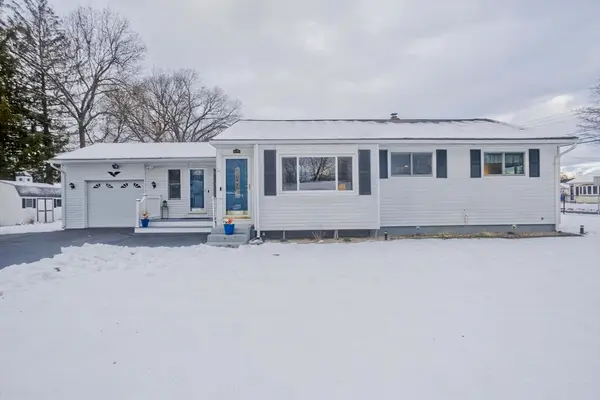 68 Hamilton St, Springfield, MA 01119