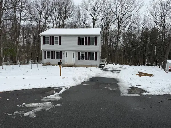 15 Glen Ave, Fitchburg, MA 01420