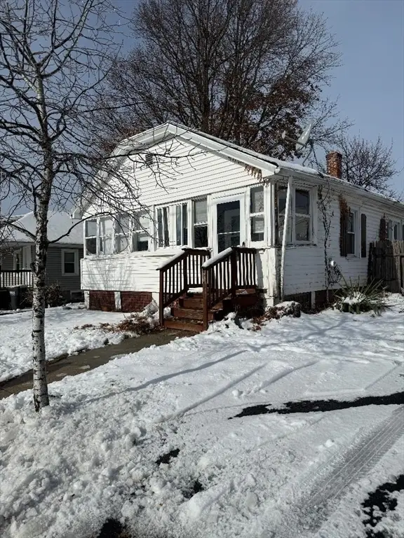 20 Conklin St, Springfield, MA 01109 - Image #1