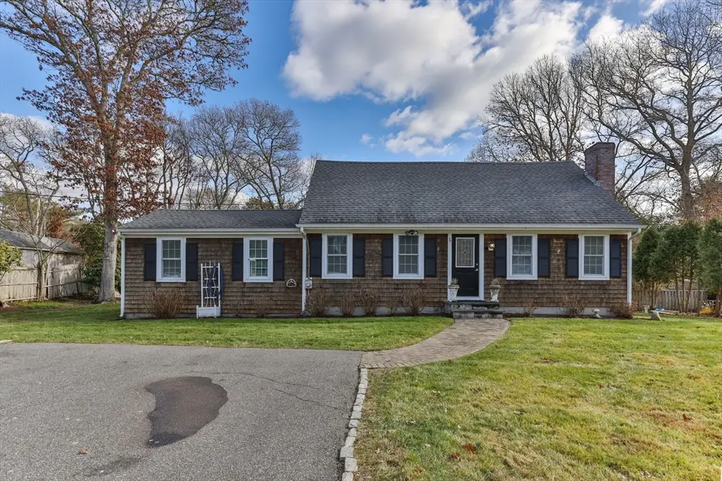 220 Fawcett Ln, Hyannis, MA 02601 - Image #1