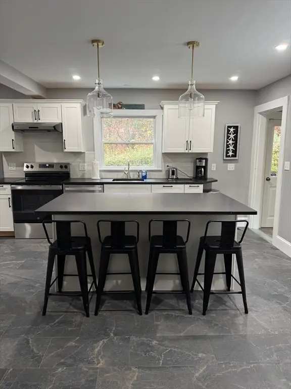 18 Granite Street, Rockport, MA 01966