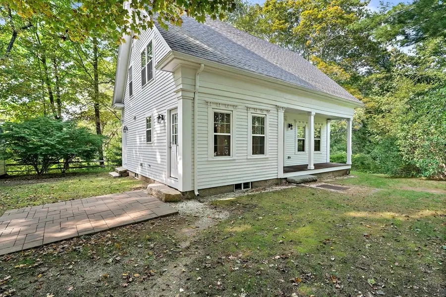 285 Elm St, Pembroke, MA 02359 - Image #2
