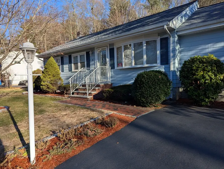 19 Carey Ave, Burlington, MA 01803 - Image #2