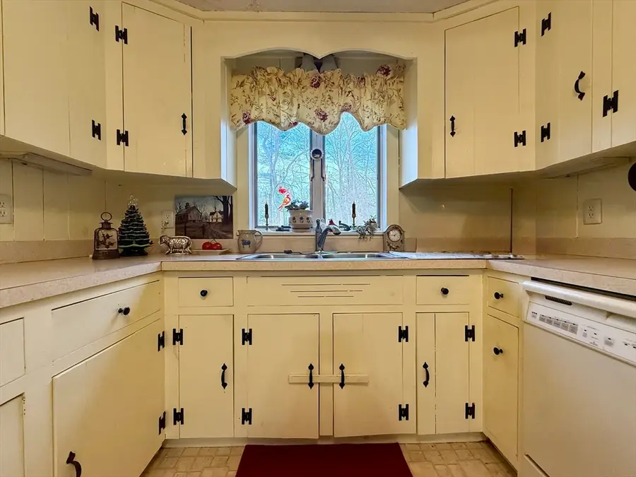 26 Dean Street, Norton, MA 02766 - Image #2