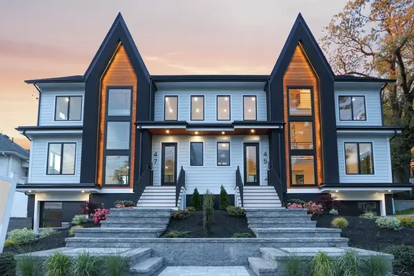 127-129 Withington Rd #1, Newton, MA 02460