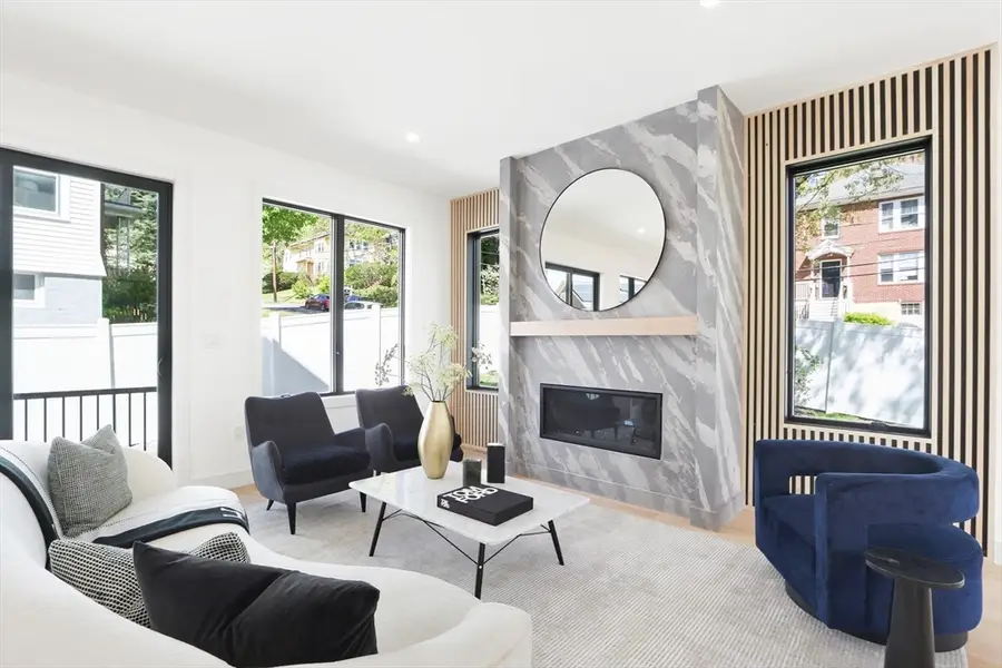 127-129 Withington Rd #1, Newton, MA 02460 - Image #3