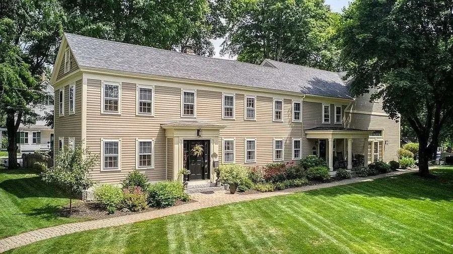 105 Elm Street #A, Andover, MA 01810 - Image #2