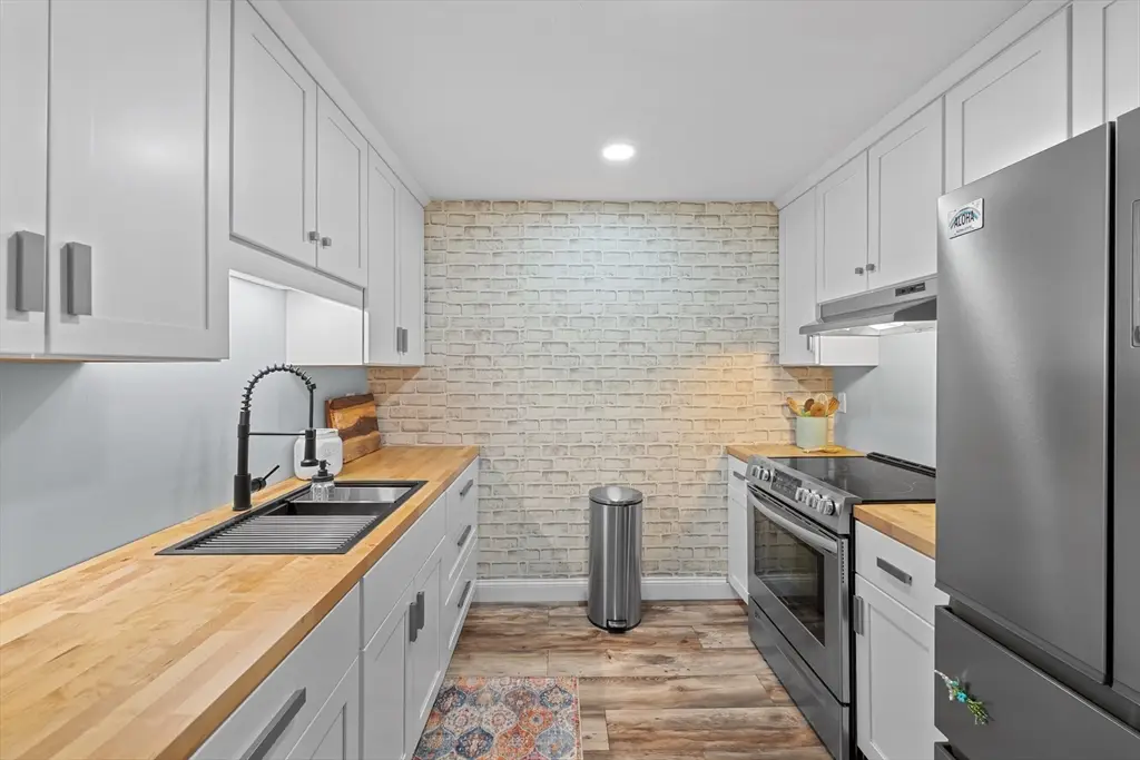 75 Huntoon Memorial Hwy #1-3, Leicester, MA 01524 - Image #1