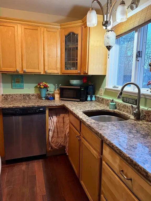 4 Larnard Ct, Amesbury, MA 01913 - Image #3