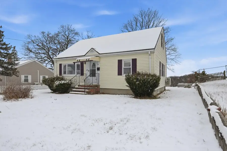 39 Phoebe Ave, Lowell, MA 01854 - Image #2