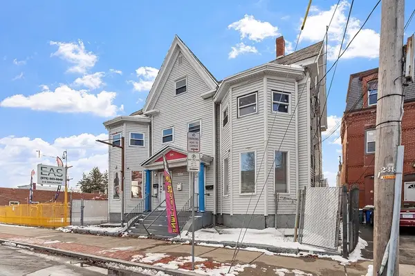 324-326 Broadway, Lawrence, MA 01841