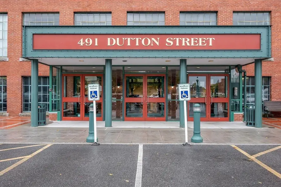 491 Dutton St #320, Lowell, MA 01854 - Image #2