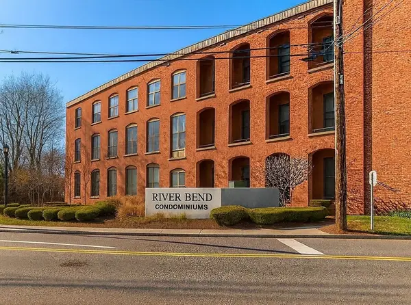 96 Old Colony Ave #268, Taunton, MA 02718