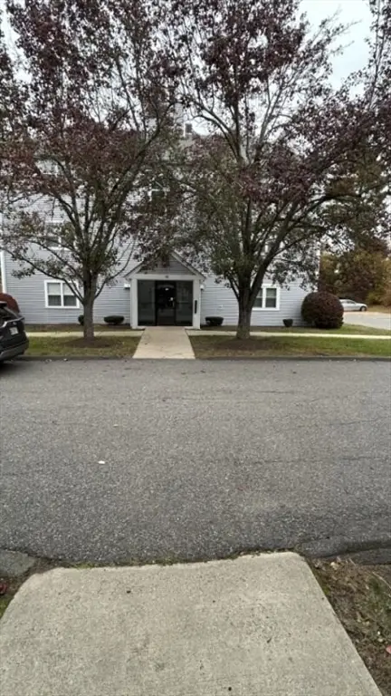 15 Longworth Ave #231, Brockton, MA 02301