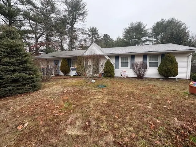 11 Acoaxet Ln, West Wareham, MA 02576 - Image #1