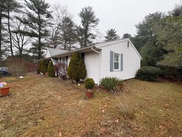 11 Acoaxet Ln, West Wareham, MA 02576 - Image #2