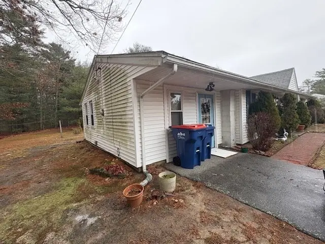 11 Acoaxet Ln, West Wareham, MA 02576 - Image #3