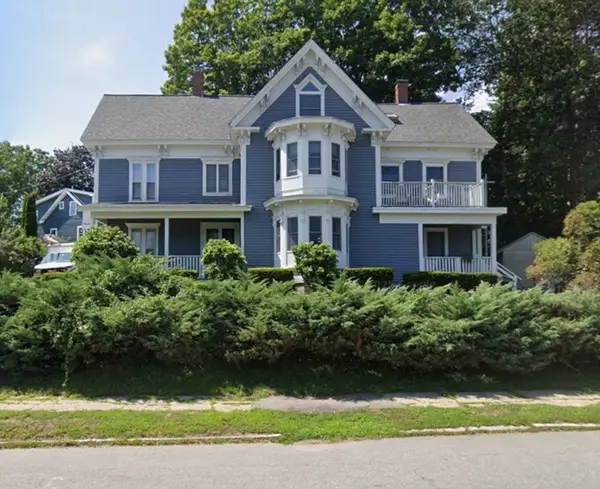 102 Market St, Amesbury, MA 01913
