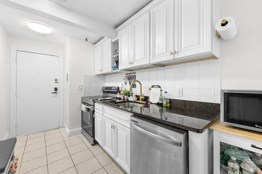 56 Park Vale Ave #4, Boston, MA 02134 - Image #3