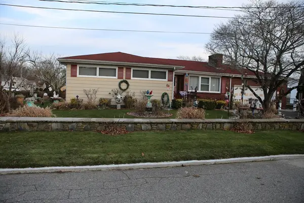 60 Aetna, Somerset, MA 02726