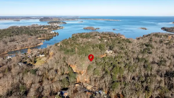 7 Leaman Drive, Gloucester, MA 01930