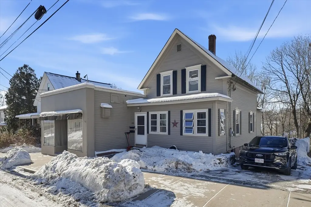 293 Pine St, Gardner, MA 01440 - Image #1