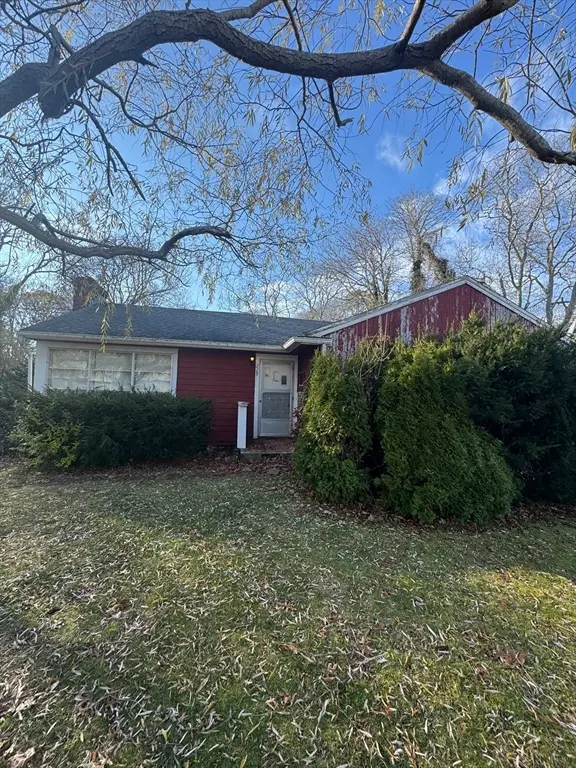 229 Greenwood Ave, Hyannis, MA 02601 - Image #1