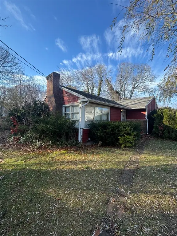 229 Greenwood Ave, Hyannis, MA 02601 - Image #3
