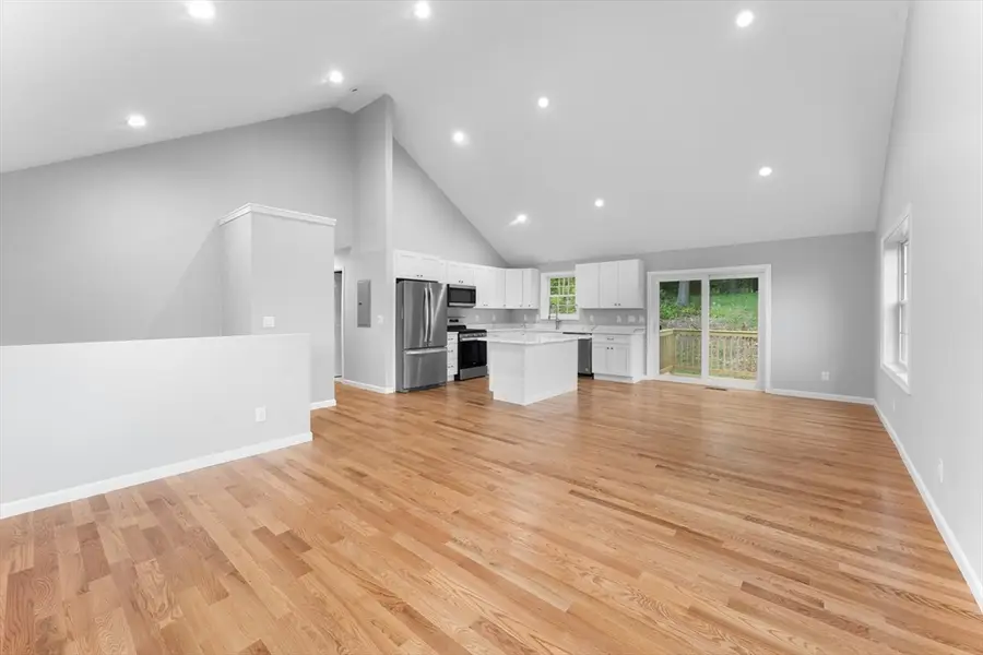 178 Highland St, Cranston, RI 02920 - Image #2