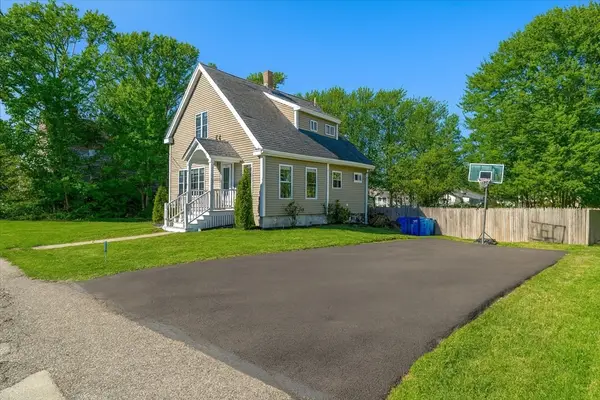 101 Belmont St, Rockland, MA 02370