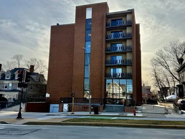 390 Broadway #24, Somerville, MA 02145